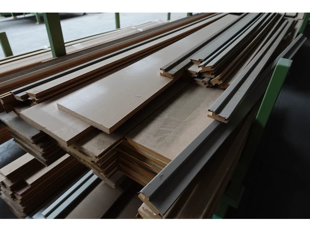 2x stapelbare metalen houder + inhoud - afbeelding 2 van  5