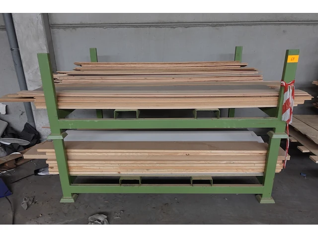 2x stapelbare metalen houder + inhoud - afbeelding 1 van  6