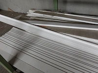 2x stapelbare metalen houder + inhoud - afbeelding 2 van  8