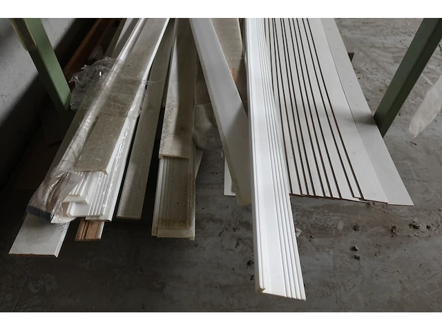 2x stapelbare metalen houder + inhoud - afbeelding 7 van  8