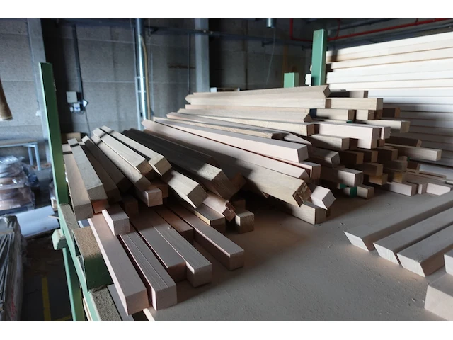 2x stapelbare metalen houder + inhoud - afbeelding 4 van  5