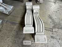 2x stenen zuilen h ±95 cm - afbeelding 1 van  2