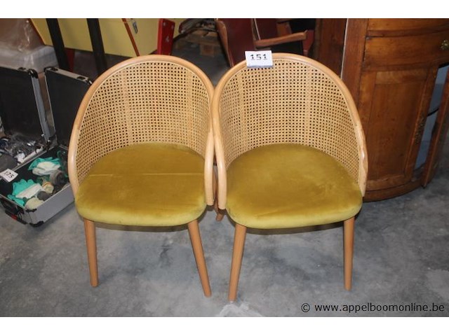 2x stoel, met rotan rugleuning en fluwelen zitting - afbeelding 1 van  1