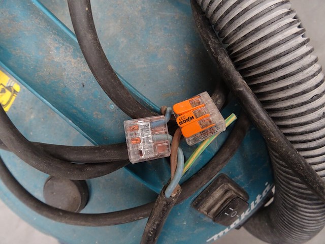 2x stofzuiger makita - afbeelding 4 van  6