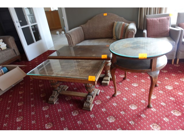 2x tafel in hout - afbeelding 1 van  6