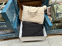 2x tapijt in tas - afbeelding 1 van  4