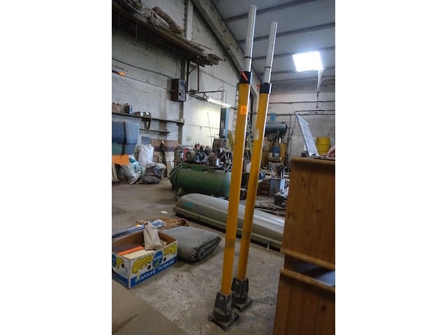 2x telescopische paal - afbeelding 1 van  4