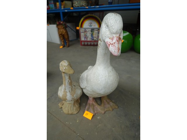 2x tuinbeeld eend - afbeelding 1 van  4