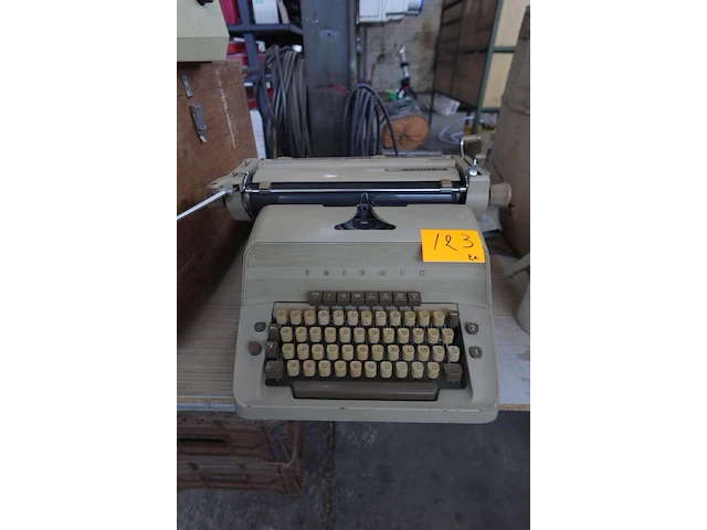 2x typmachine - afbeelding 1 van  4