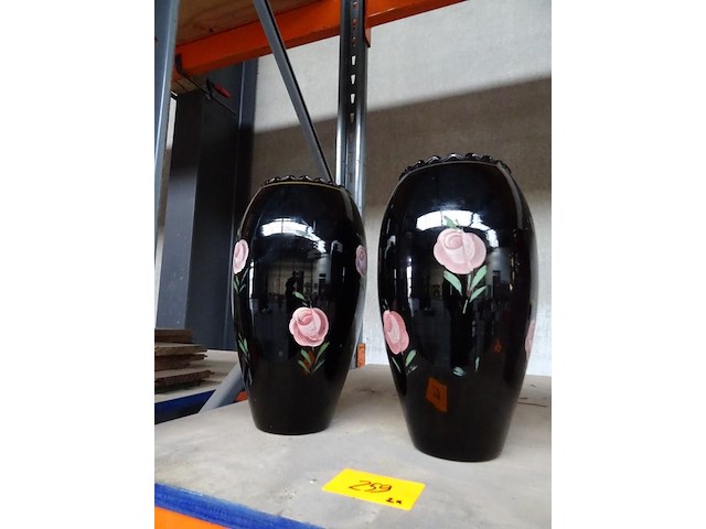 2x vaas - afbeelding 1 van  2