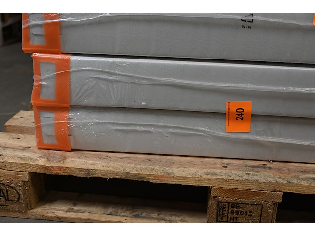 2x van marcke multicompact type 21 - afbeelding 1 van  2