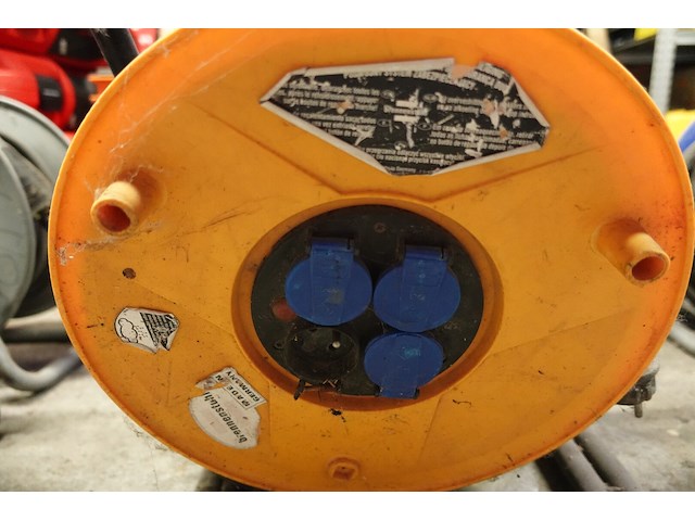 2x verlengkabel op haspel - afbeelding 3 van  5