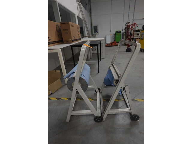 2x verrijbare papierdispenser - afbeelding 2 van  2
