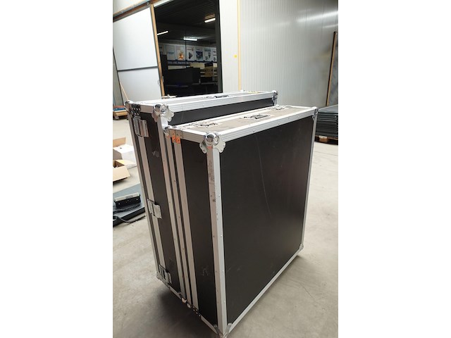 2x verrijdbare flightcase - afbeelding 4 van  4