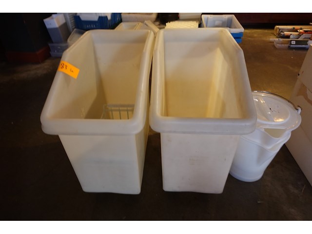 2x verrijdbare grondstofbakken - afbeelding 1 van  3