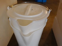 2x verrijdbare grondstofbakken - afbeelding 3 van  3