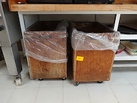 2x verrijdbare houten bakken - afbeelding 3 van  4