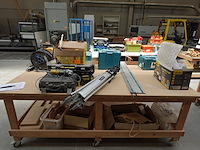 2x verrijdbare houten werktafel - afbeelding 4 van  4