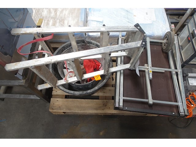 2x verrijdbare kar - afbeelding 1 van  3