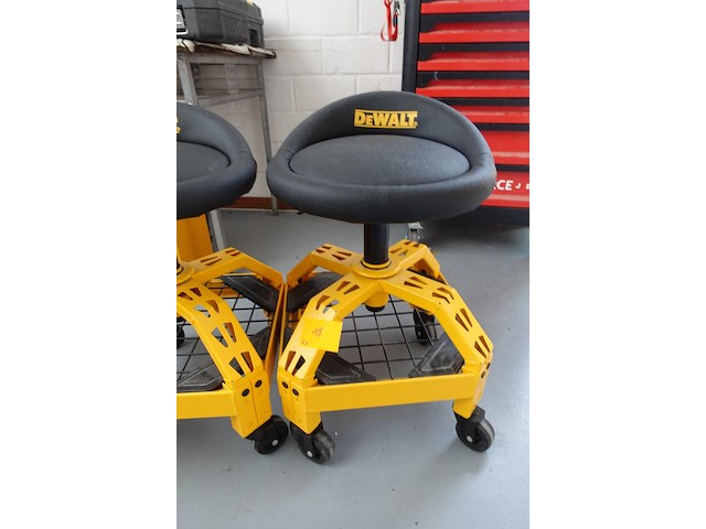 2x verrijdbare kruk dewalt - afbeelding 3 van  6