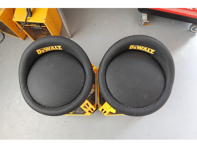 2x verrijdbare kruk dewalt - afbeelding 6 van  6