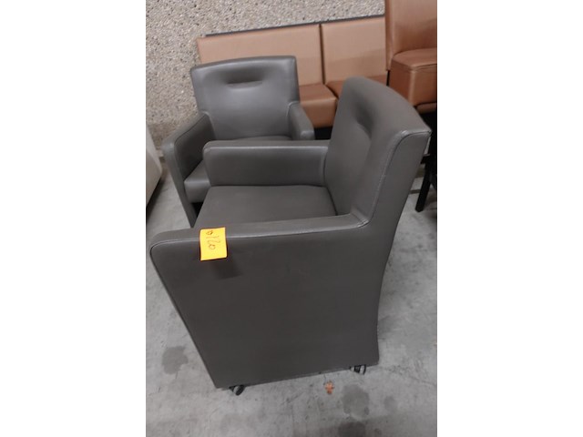 2x verrijdbare lederen stoel - afbeelding 2 van  3