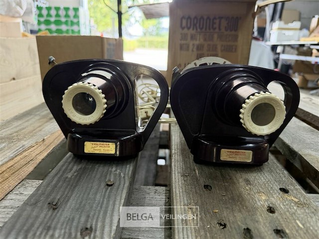 2x view-master junior diaprojector - afbeelding 1 van  4