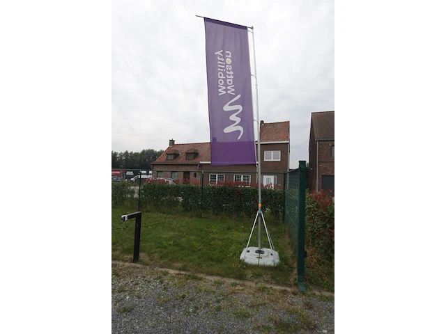 2x vlaggenmast - afbeelding 1 van  4