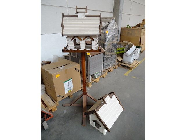 2x vogelkooi + diversen - afbeelding 1 van  6