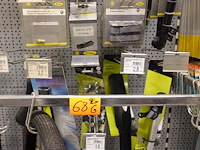 2x volledige inhoud rek fiets toebehoren - afbeelding 3 van  9