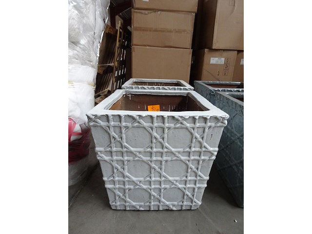 2x vorstvrije terracotta bloembak - afbeelding 1 van  3