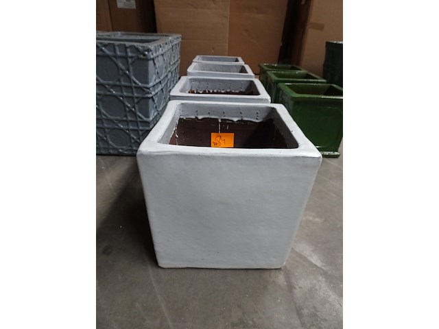 2x vorstvrije terracotta bloembak - afbeelding 1 van  3