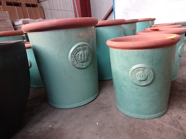 2x vorstvrije terracotta bloembak - afbeelding 1 van  3