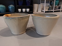 2x vorstvrije terracotta bloempot - afbeelding 1 van  3