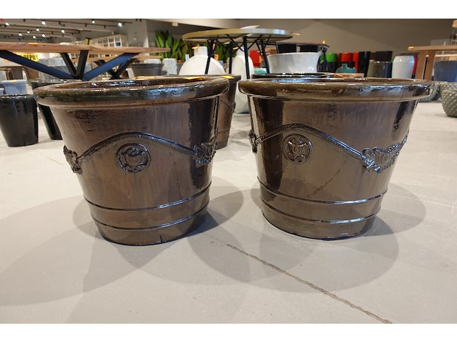 2x vorstvrije terracotta bloempot - afbeelding 1 van  4