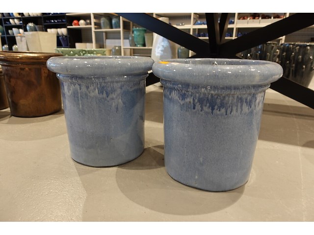 2x vorstvrije terracotta bloempot - afbeelding 1 van  4