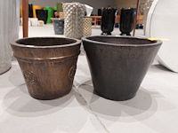 2x vorstvrije terracotta bloempot - afbeelding 1 van  5