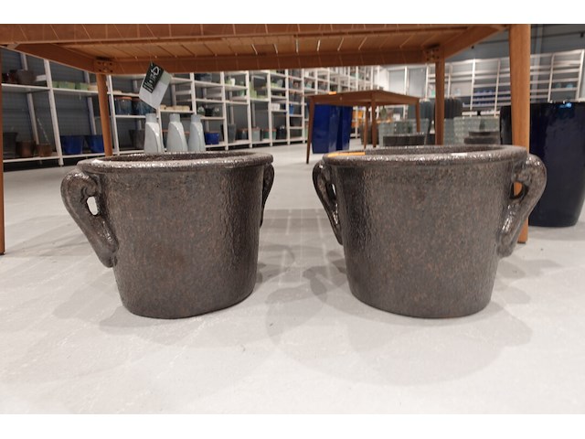 2x vorstvrije terracotta bloempot - afbeelding 1 van  4
