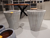 2x vorstvrije terracotta bloempot - afbeelding 1 van  4