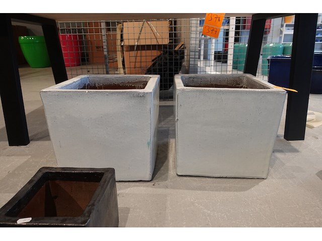 2x vorstvrije terracotta bloempot - afbeelding 1 van  4
