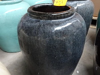 2x vorstvrije terracotta vaas - afbeelding 1 van  3