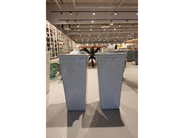 2x vorstvrije terracotta vaas - afbeelding 1 van  4