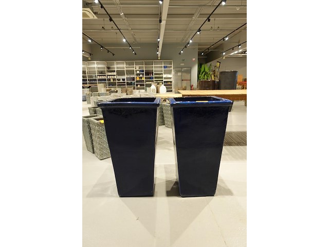 2x vorstvrije terracotta vaas - afbeelding 1 van  4