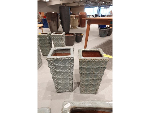 2x vorstvrije terracotta vaas - afbeelding 1 van  3