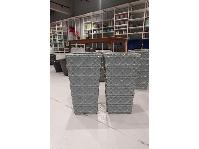 2x vorstvrije terracotta vaas - afbeelding 1 van  4