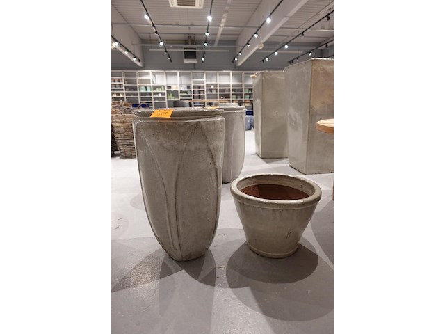 2x vorstvrije terracotta vaas - afbeelding 1 van  5