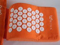 2x wellax acupressuurmat met kussen - afbeelding 3 van  6