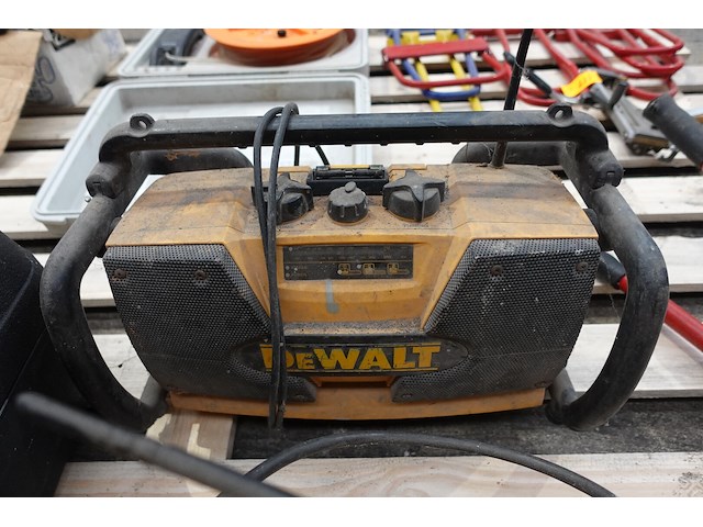 2x werfradio dewalt - afbeelding 3 van  3