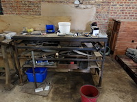 2x werkbank + inhoud - afbeelding 2 van  3