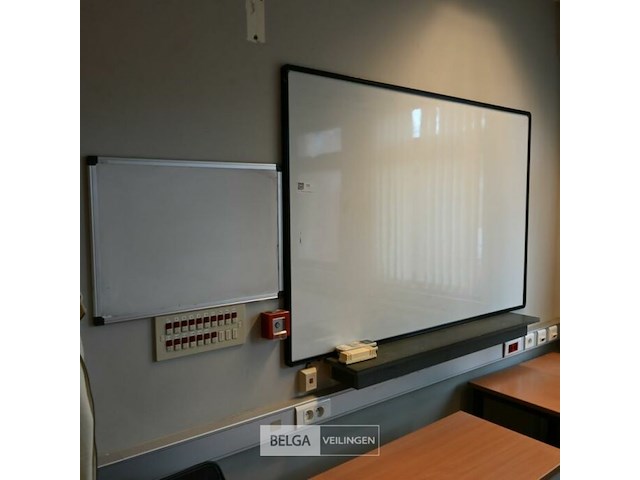 2x whiteboards - afbeelding 1 van  1